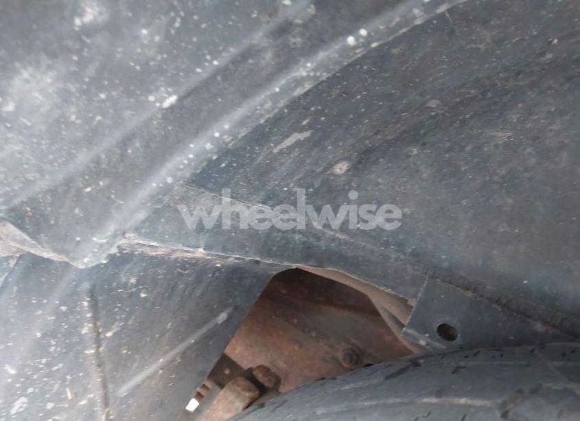 Photo 12 of 1999 Chevrolet Tahoe LS (VIN 1GNEK13R9XJ305573)