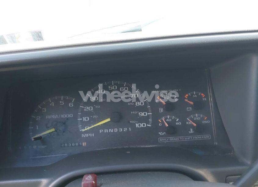 Photo 7 of 1999 Chevrolet Tahoe LS (VIN 1GNEK13R9XJ305573)