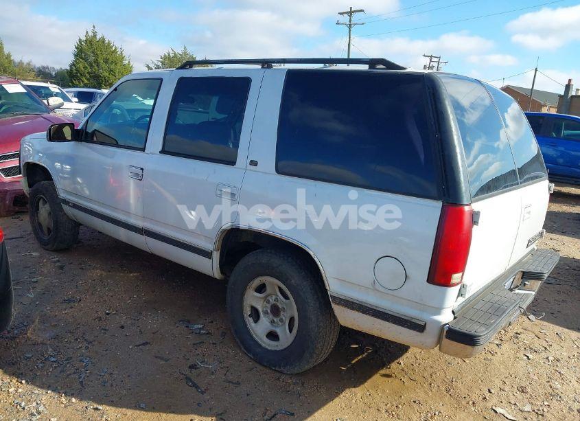 Photo 3 of 1999 Chevrolet Tahoe LS (VIN 1GNEK13R9XJ407455)