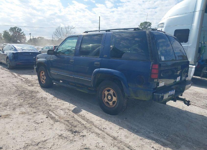 Photo 3 of 2000 Chevrolet Tahoe Z71 (VIN 1GNEK13R9YR193120)