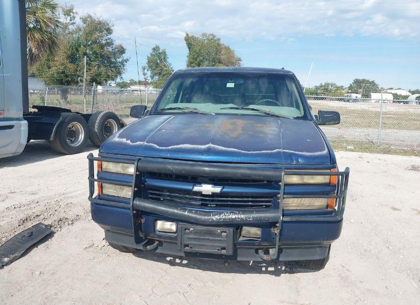 Photo 6 of 2000 Chevrolet Tahoe Z71 (VIN 1GNEK13R9YR193120)