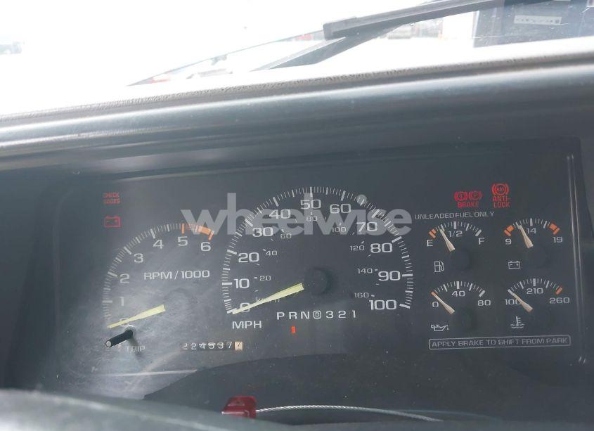 Photo 7 of 1996 Chevrolet Tahoe K1500 (VIN 1GNEK13RXTJ303244)