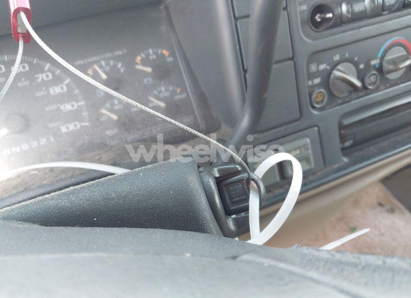 Photo 11 of 1997 Chevrolet Tahoe LS (VIN 1GNEK13RXVJ333220)