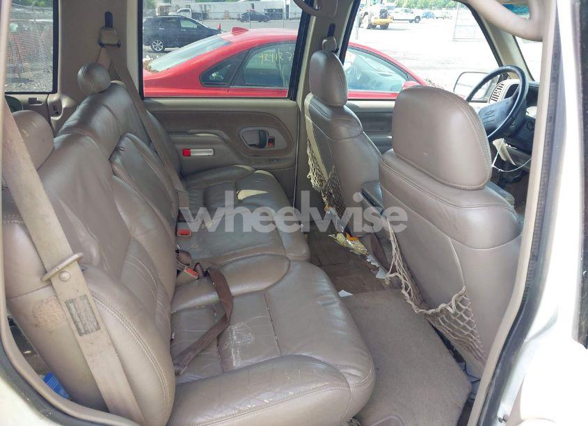 Photo 8 of 1997 Chevrolet Tahoe LS (VIN 1GNEK13RXVJ333220)