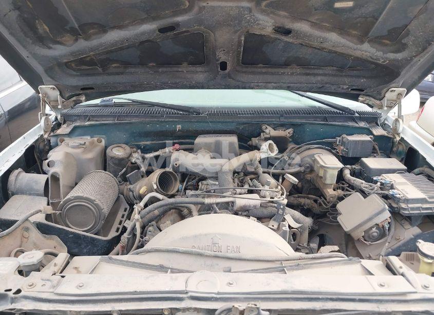 Photo 10 of 1997 Chevrolet Tahoe LS (VIN 1GNEK13RXVJ389741)