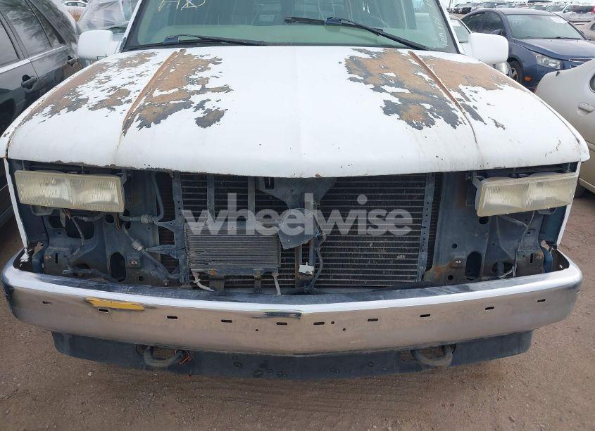 Photo 6 of 1997 Chevrolet Tahoe LS (VIN 1GNEK13RXVJ389741)