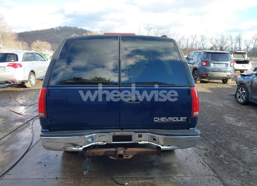 Photo 17 of 1998 Chevrolet Tahoe LS (VIN 1GNEK13RXWJ372276)