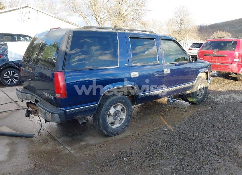 Photo 4 of 1998 Chevrolet Tahoe LS (VIN 1GNEK13RXWJ372276)