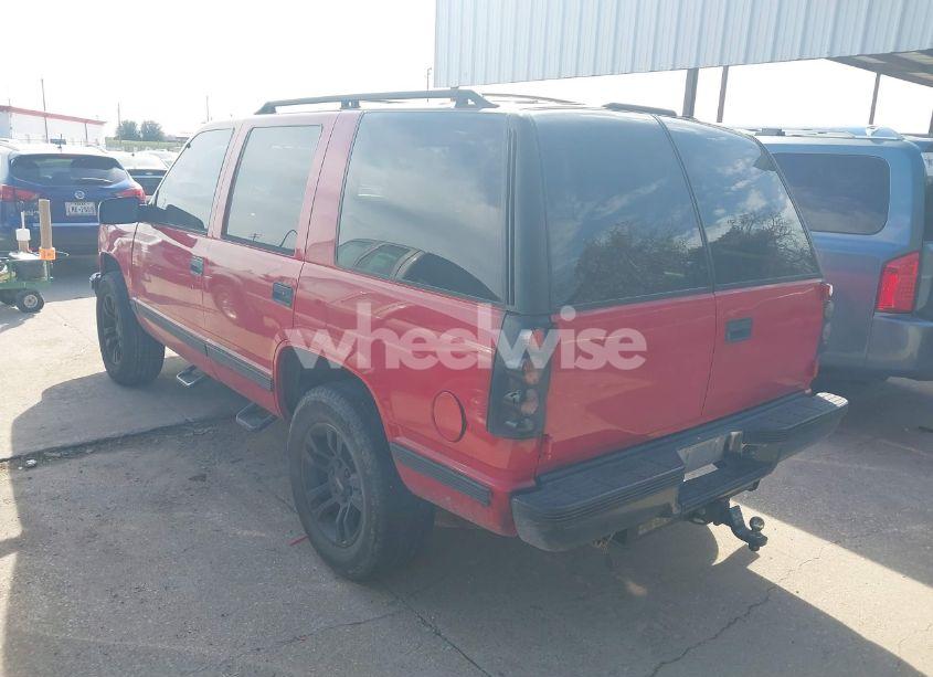 Photo 3 of 1999 Chevrolet Tahoe LS (VIN 1GNEK13RXXR121504)