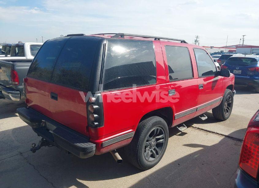 Photo 4 of 1999 Chevrolet Tahoe LS (VIN 1GNEK13RXXR121504)