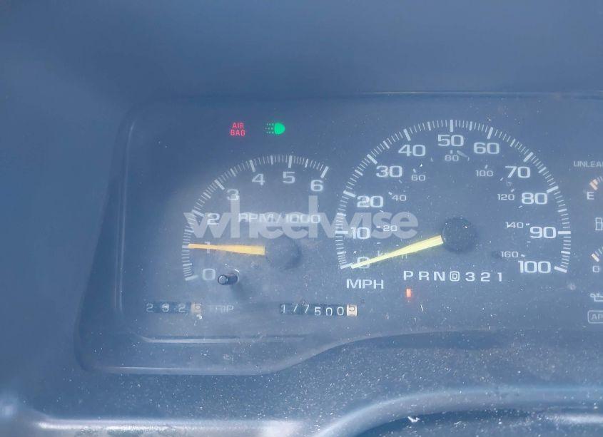 Photo 7 of 1999 Chevrolet Tahoe LS (VIN 1GNEK13RXXR121504)