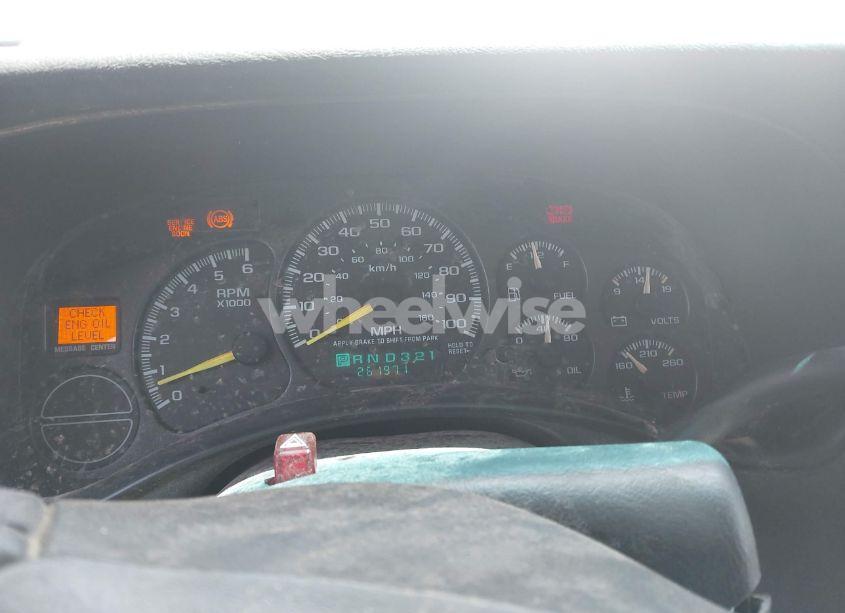 Photo 7 of 2001 Chevrolet Tahoe LT (VIN 1GNEK13T01J115096)