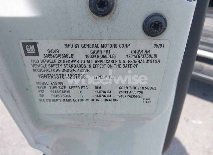 Photo 9 of 2001 Chevrolet Tahoe LS (VIN 1GNEK13T01J287838)