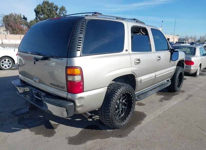Photo 4 of 2001 Chevrolet Tahoe LT (VIN 1GNEK13T01R103760)