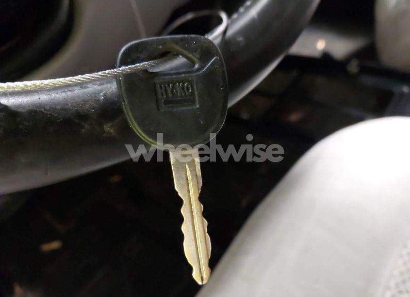 Photo 11 of 2001 Chevrolet Tahoe LS (VIN 1GNEK13T01R120820)