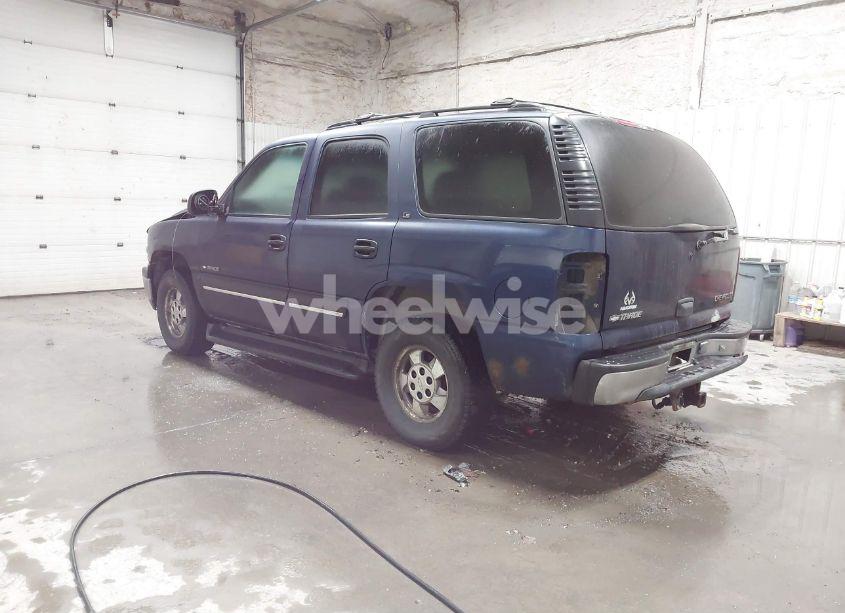 Photo 3 of 2001 Chevrolet Tahoe LS (VIN 1GNEK13T01R120820)