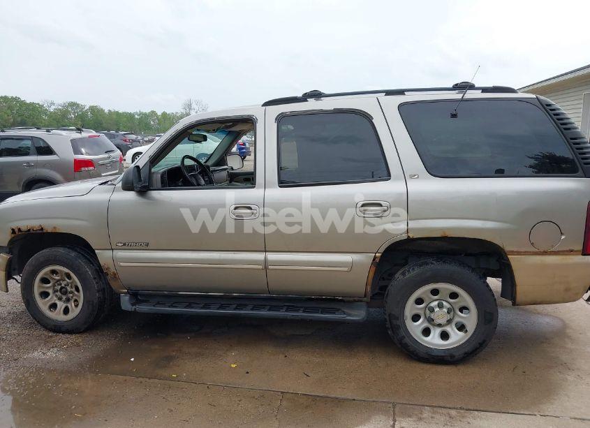 Photo 15 of 2001 Chevrolet Tahoe LT (VIN 1GNEK13T01R128643)