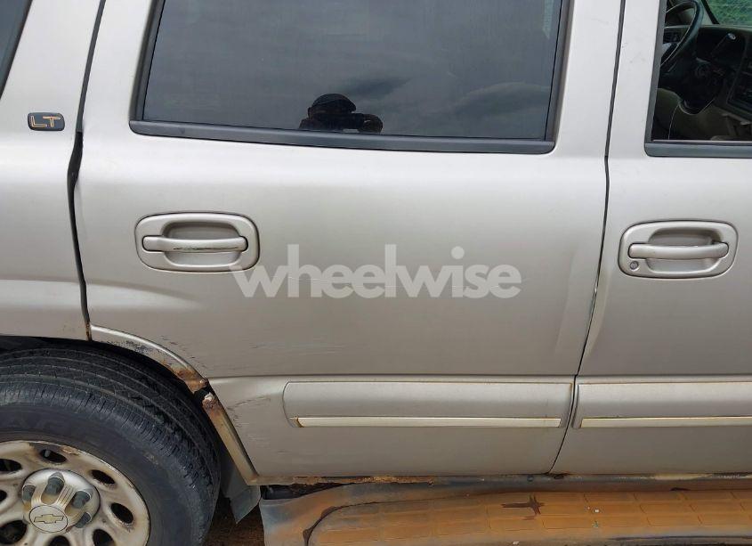 Photo 19 of 2001 Chevrolet Tahoe LT (VIN 1GNEK13T01R128643)