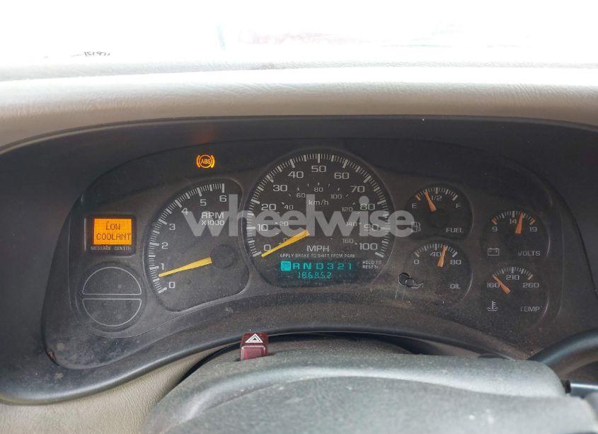 Photo 7 of 2001 Chevrolet Tahoe LT (VIN 1GNEK13T01R128643)