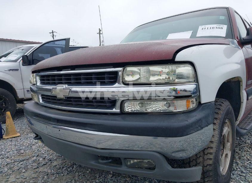 Photo 6 of 2001 Chevrolet Tahoe LT (VIN 1GNEK13T01R189068)