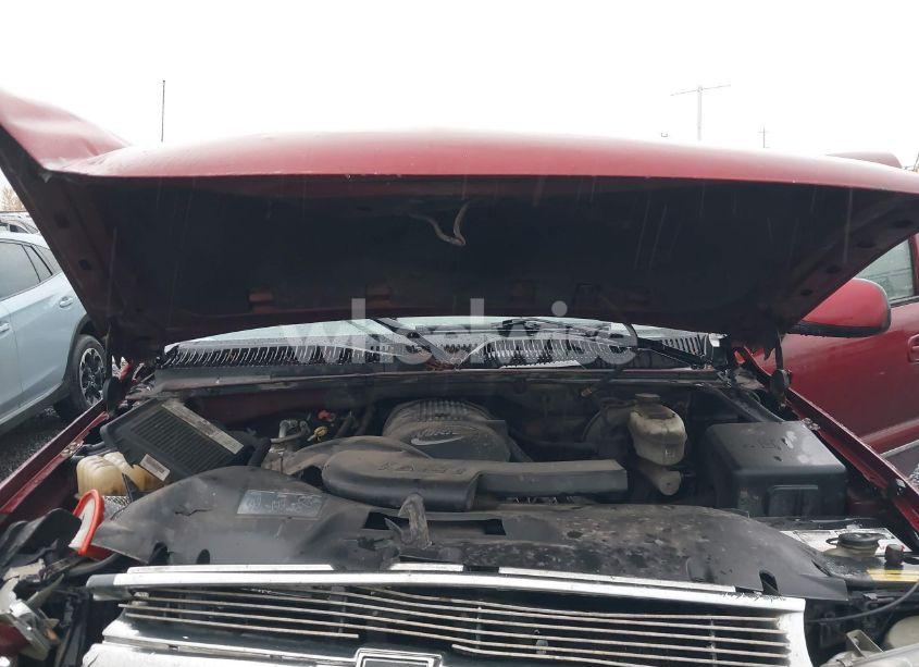 Photo 10 of 2003 Chevrolet Tahoe LT (VIN 1GNEK13T03R105320)