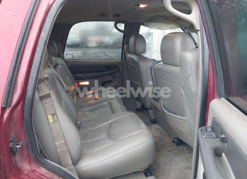 Photo 8 of 2003 Chevrolet Tahoe LT (VIN 1GNEK13T03R105320)