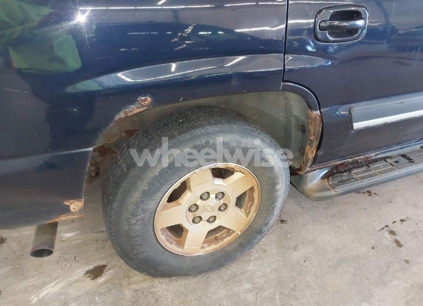 Photo 13 of 2005 Chevrolet Tahoe LT (VIN 1GNEK13T05J152302)