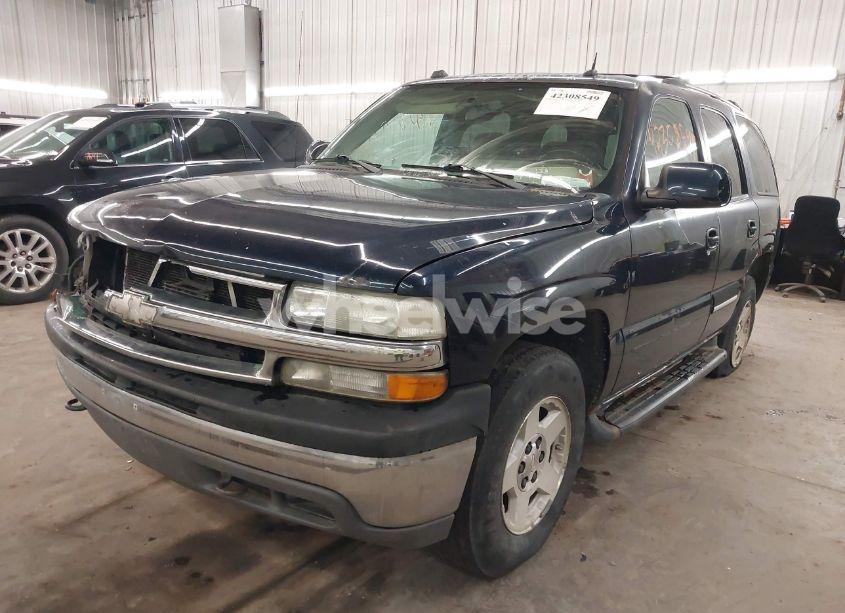 Photo 2 of 2005 Chevrolet Tahoe LT (VIN 1GNEK13T05J152302)