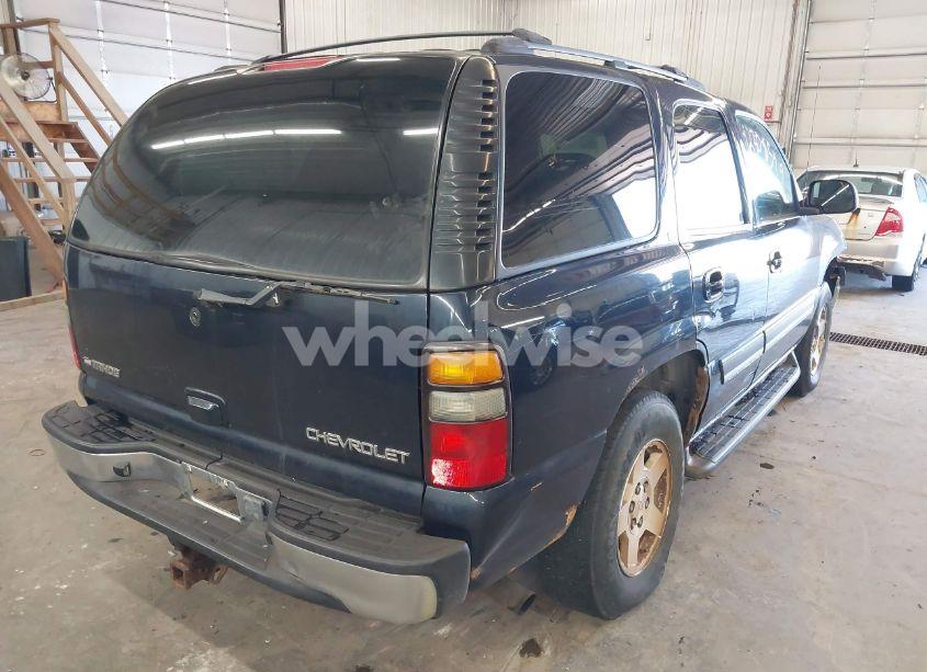 Photo 4 of 2005 Chevrolet Tahoe LT (VIN 1GNEK13T05J152302)