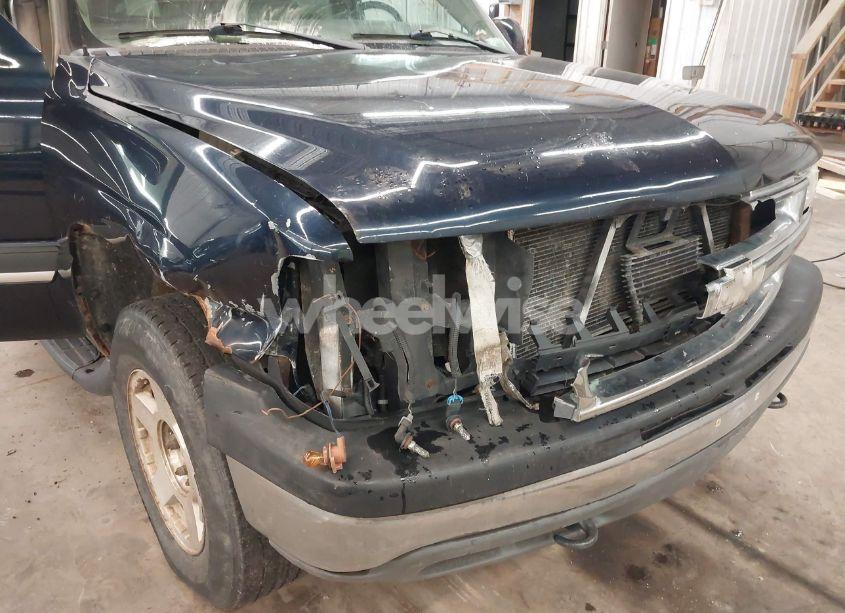 Photo 6 of 2005 Chevrolet Tahoe LT (VIN 1GNEK13T05J152302)