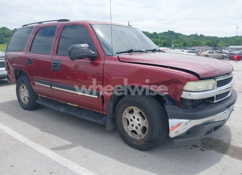 2005 Chevrolet Tahoe LS (VIN 1GNEK13T05J194601) main photo