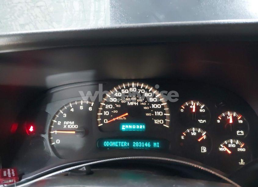 Photo 7 of 2005 Chevrolet Tahoe LT (VIN 1GNEK13T05J200462)