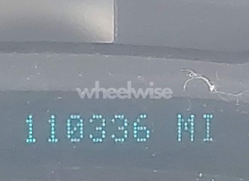 Photo 12 of 2005 Chevrolet Tahoe LS (VIN 1GNEK13T05R150003)