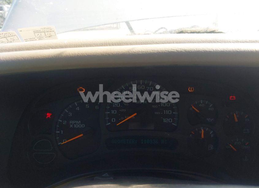 Photo 7 of 2005 Chevrolet Tahoe LS (VIN 1GNEK13T05R150003)