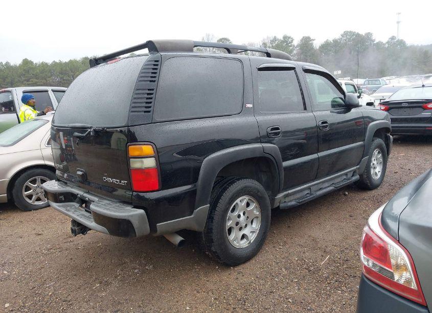 Photo 4 of 2005 Chevrolet Tahoe Z71 (VIN 1GNEK13T05R198388)