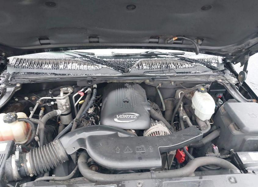 Photo 10 of 2006 Chevrolet Tahoe LS (VIN 1GNEK13T06R105600)