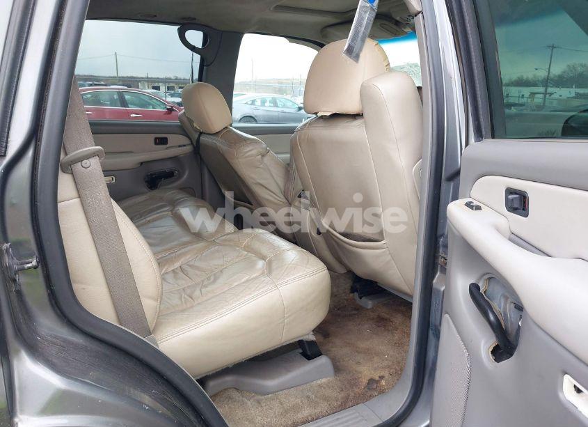 Photo 8 of 2000 Chevrolet Tahoe ALL NEW LT (VIN 1GNEK13T0YJ164874)