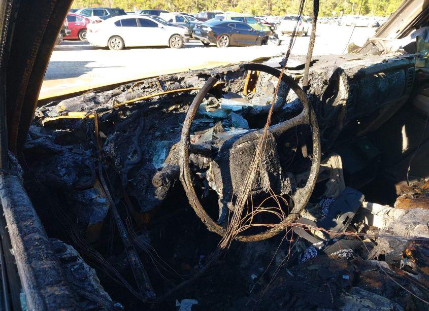 Photo 7 of 2000 Chevrolet Tahoe ALL NEW LS (VIN 1GNEK13T0YJ192528)