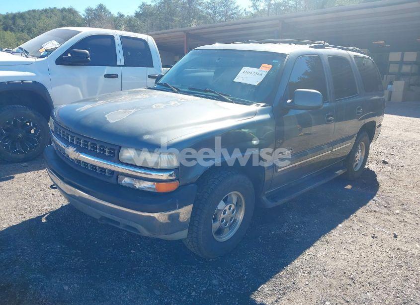 Photo 2 of 2001 Chevrolet Tahoe LT (VIN 1GNEK13T11J144185)