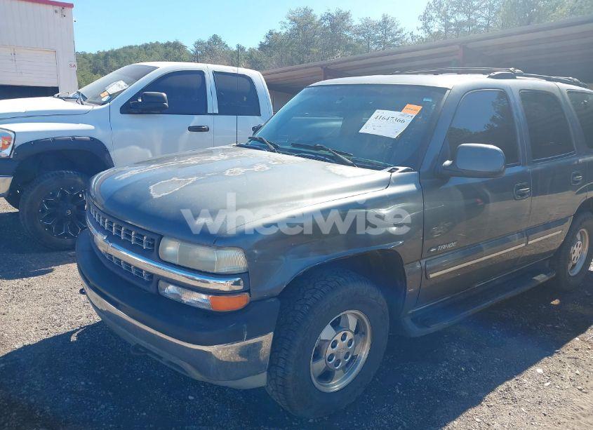 Photo 6 of 2001 Chevrolet Tahoe LT (VIN 1GNEK13T11J144185)