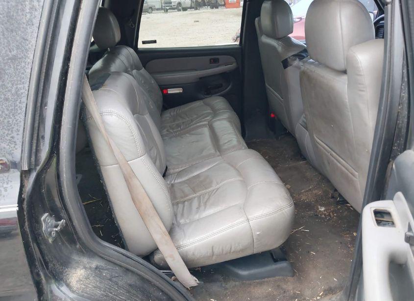 Photo 8 of 2001 Chevrolet Tahoe LT (VIN 1GNEK13T11J146843)