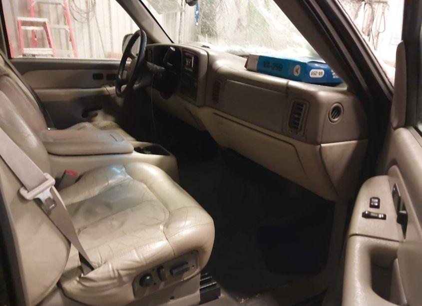 Photo 5 of 2001 Chevrolet Tahoe LT (VIN 1GNEK13T11J307210)