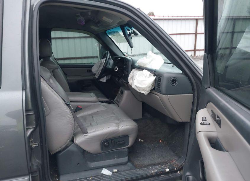 Photo 5 of 2001 Chevrolet Tahoe LT (VIN 1GNEK13T11J317025)