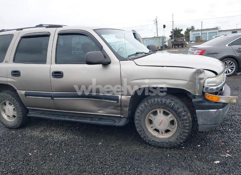 Photo 6 of 2001 Chevrolet Tahoe LS (VIN 1GNEK13T11R109826)