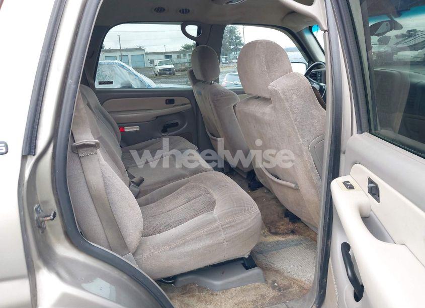 Photo 8 of 2001 Chevrolet Tahoe LS (VIN 1GNEK13T11R109826)