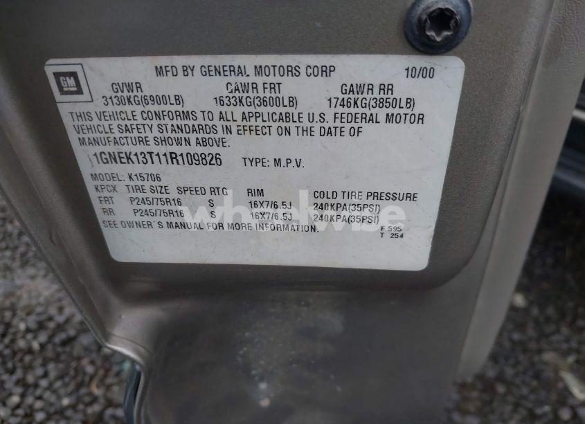 Photo 9 of 2001 Chevrolet Tahoe LS (VIN 1GNEK13T11R109826)