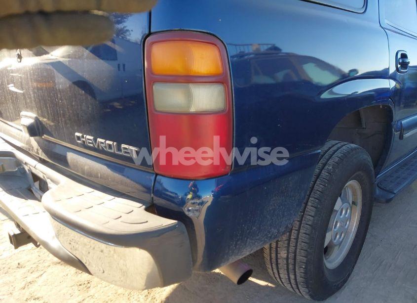 Photo 15 of 2001 Chevrolet Tahoe LT (VIN 1GNEK13T11R219341)