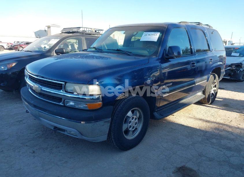 Photo 2 of 2001 Chevrolet Tahoe LT (VIN 1GNEK13T11R219341)