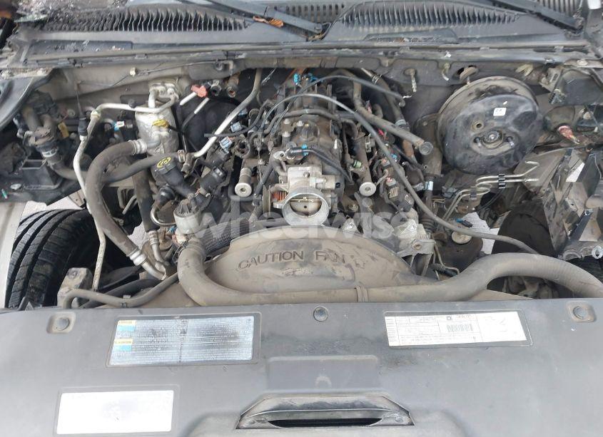 Photo 10 of 2001 Chevrolet Tahoe LT (VIN 1GNEK13T11R220778)