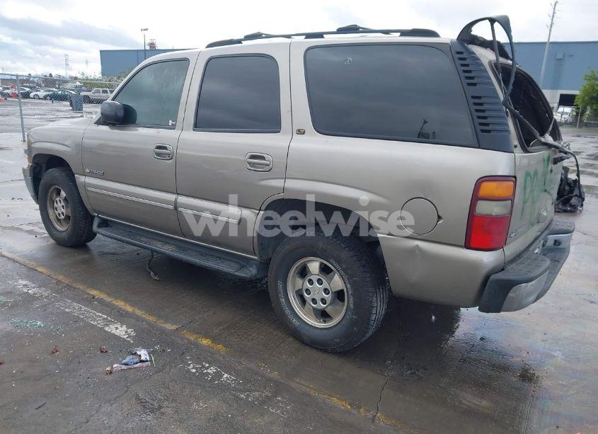 Photo 3 of 2001 Chevrolet Tahoe LT (VIN 1GNEK13T11R220778)